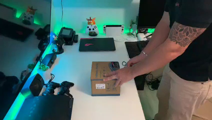 Cargar video: Vídeo de apertura de una impresora. Comprueba los accesorios incluidos en la ficha de tu modelo.